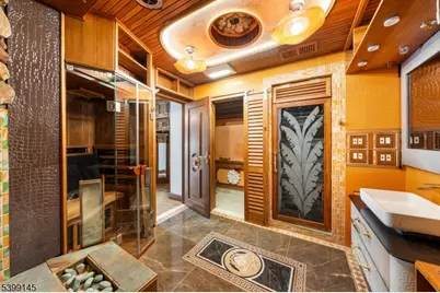 1225 River Rd #7D, Edgewater, NJ 07020 - Photo 25