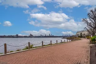 1225 River Rd, Edgewater, NJ 07020 - Photo 17