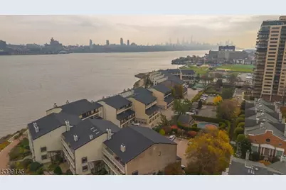 1225 River Rd #7D, Edgewater, NJ 07020 - Photo 7