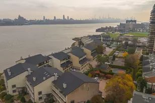 1225 River Rd, Edgewater, NJ 07020 - Photo 7