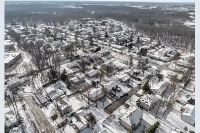 49 Goodluck St, Edison Twp., NJ 08820 - Photo 33