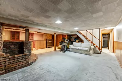 49 Goodluck St, Edison Twp., NJ 08820 - Photo 15