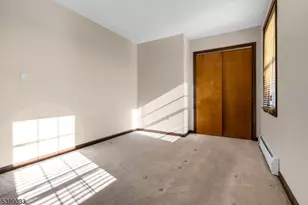 79 Crane St, Newark, NJ 07104 - Photo 31