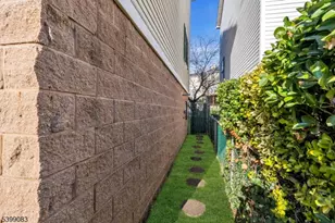 79 Crane St, Newark, NJ 07104 - Photo 5