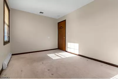 79 Crane St, Newark, NJ 07104 - Photo 29