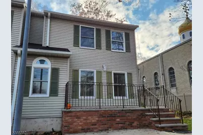 660-666 Irvington A C000 #4, Maplewood, NJ 07040 - Photo 3