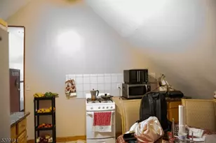 253 Clifton Ave, Newark, NJ 07104 - Photo 9