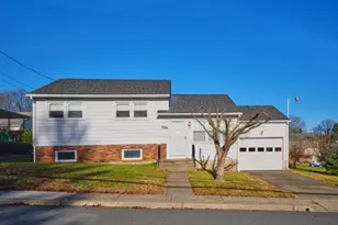 999 Wilbur Ave, Phillipsburg, NJ 08865 - Photo 1