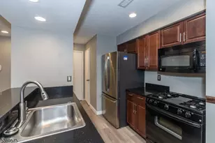 32 Sam Bonnell Dr, Union Township, NJ 08809 - Photo 13