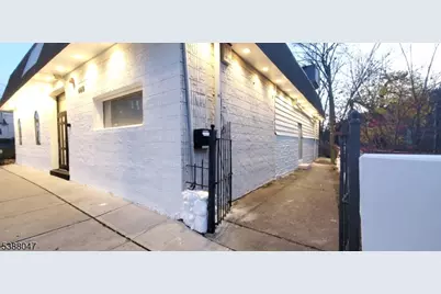 668 Forest St, Orange, NJ 07050 - Photo 3