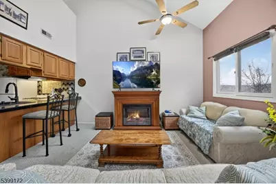 2 Sunrise Dr #6, Vernon, NJ 07462 - Photo 5