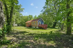 57 Riverlawn Dr, Wayne, NJ 07470 - Photo 3