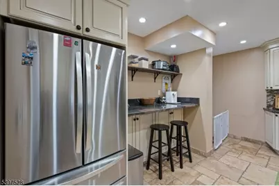 74 Kipp Ave, Hasbrouck Heights, NJ 07604 - Photo 5