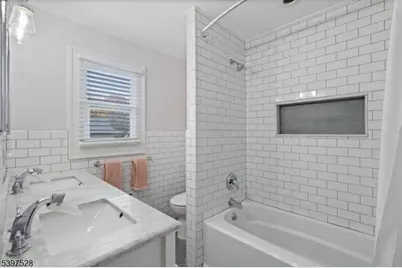 74 Kipp Ave, Hasbrouck Heights, NJ 07604 - Photo 27