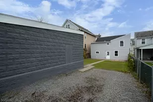 195 Chambers St, Phillipsburg, NJ 08865 - Photo 37