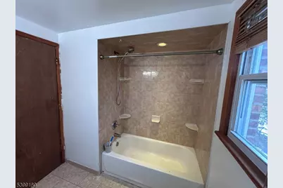 425 Amon Ter #2, Linden, NJ 07036 - Photo 11