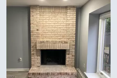 102 Riverbend Dr, North Brunswick Township, NJ 08902 - Photo 3