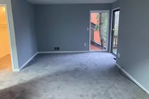 102 Riverbend Dr, North Brunswick Township, NJ 08902 - Photo 19