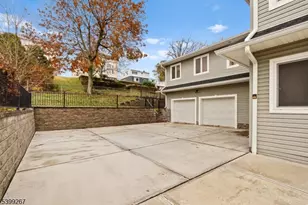 71 St Marys Pl, Nutley, NJ 07110 - Photo 33