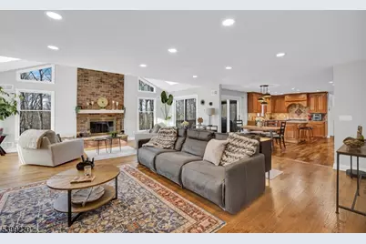 17 Knollwood Ter, Randolph Township, NJ 07869 - Photo 9