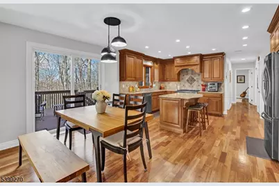 17 Knollwood Ter, Randolph Township, NJ 07869 - Photo 3