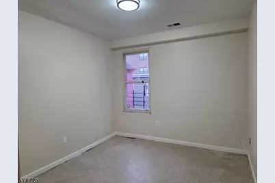 18 Van Houten St, Paterson, NJ 07505 - Photo 9