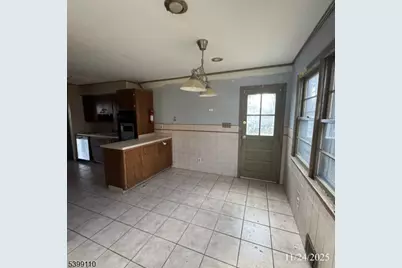 2659 Hawthorne Ave, Union Township, NJ 07083 - Photo 5