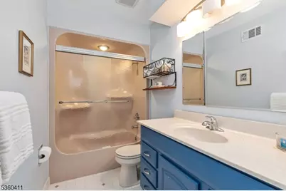 8 Maddaket, Scotch Plains Township, NJ 07076 - Photo 15