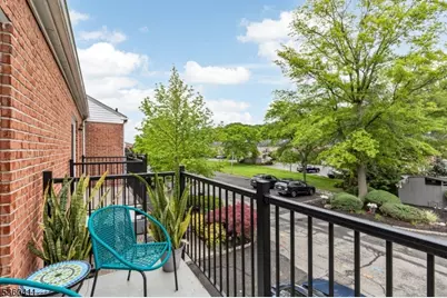 8 Maddaket, Scotch Plains Township, NJ 07076 - Photo 25