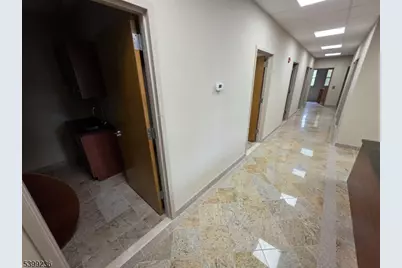 1218 Stuyvesant Ave, Union Township, NJ 07083 - Photo 17