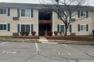 55 Bolton Ct, Franklin Township, NJ 08873 - Photo 1