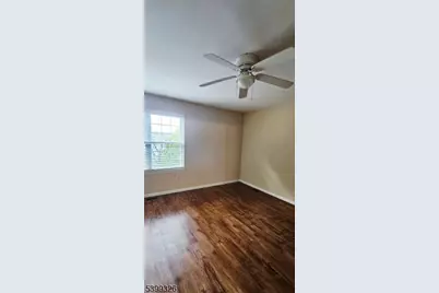 15 Hancock Ct, Raritan Township, NJ 08822 - Photo 13