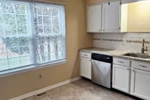 15 Hancock Ct, Raritan Township, NJ 08822 - Photo 7