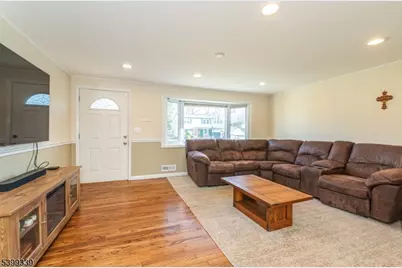 13 Marine Ter, Jefferson Township, NJ 07849 - Photo 11