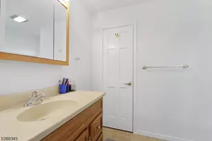 499 Diamond Spring Rd, Denville, NJ 07834 - Photo 17