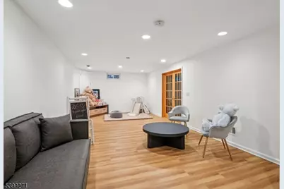 215 Readington Rd, Branchburg Township, NJ 08876 - Photo 21