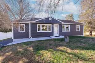 55 Robbins Rd, Branchburg Township, NJ 08876 - Photo 1