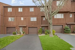 10 Penney Ct, Hawthorne, NJ 07506 - Photo 1