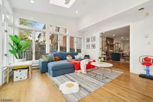 17 Edison Dr, Summit, NJ 07901 - Photo 9