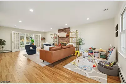 17 Edison Dr, Summit, NJ 07901 - Photo 5