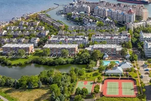 208 Shearwater Ct, Jersey City, NJ 07305 - Photo 37