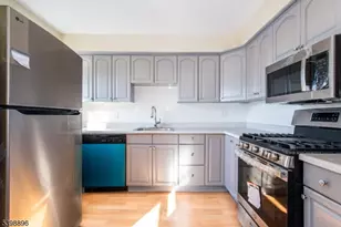 413 Essex St, Hackensack, NJ 07601 - Photo 7