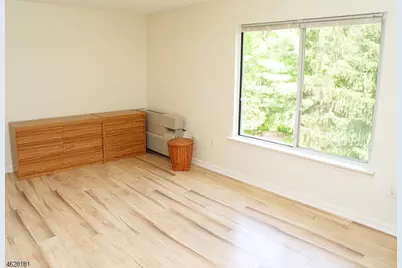 54 Norwich Pl, Franklin Township, NJ 08873 - Photo 9