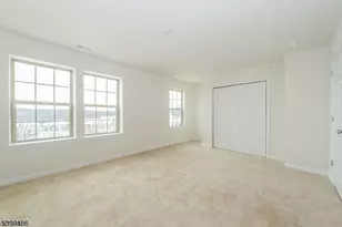 92 Albert Ct, Randolph Township, NJ 07869 - Photo 7