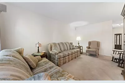 123 Edgewood Ter, South Bound Brook Boro, NJ 08880 - Photo 3