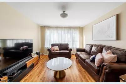 1073 Bond St, Elizabeth, NJ 07201 - Photo 5