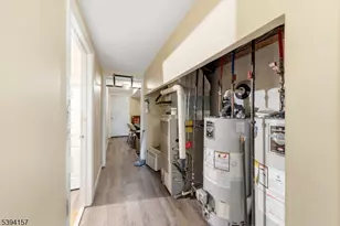 1073 Bond St, Elizabeth, NJ 07201 - Photo 29