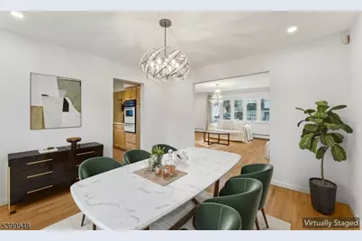 8 Periwinkle Pl, Woodbridge Township, NJ 07067 - Photo 11