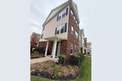 101 Truman Dr, Wood Ridge, NJ 07075 - Photo 1