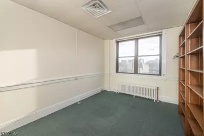 26 Park St, Montclair, NJ 07042 - Photo 9